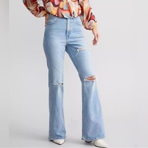 LEVI'S 70's High Flare Distressed Jeans in You and I - Light Wash